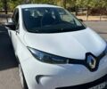 Белый Рено Зое, объемом двигателя 0 л и пробегом 95 тыс. км за 9650 $, фото 6 на Automoto.ua