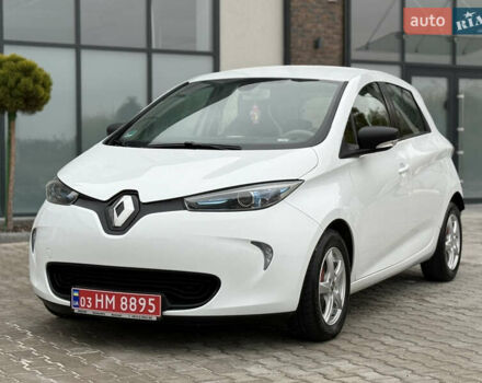 Белый Рено Зое, объемом двигателя 0 л и пробегом 127 тыс. км за 9200 $, фото 21 на Automoto.ua