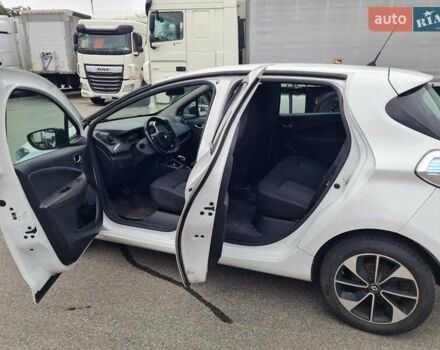 Рено Зое 2018 в Броварах на Automoto.ua Белый Рено Зое, объемом двигателя 0 л и пробегом 135 тыс. км за 9450 $, фото 6 на Automoto.ua