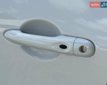 Белый Рено Зое, объемом двигателя 0 л и пробегом 120 тыс. км за 10500 $, фото 8 на Automoto.ua