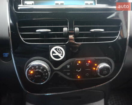 Білий Рено Зое, об'ємом двигуна 0 л та пробігом 37 тис. км за 10777 $, фото 38 на Automoto.ua