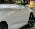 Белый Рено Зое, объемом двигателя 0 л и пробегом 95 тыс. км за 11299 $, фото 44 на Automoto.ua