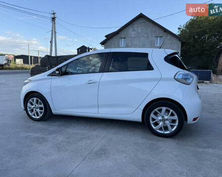 Белый Рено Зое, объемом двигателя 0 л и пробегом 51 тыс. км за 10800 $, фото 8 на Automoto.ua