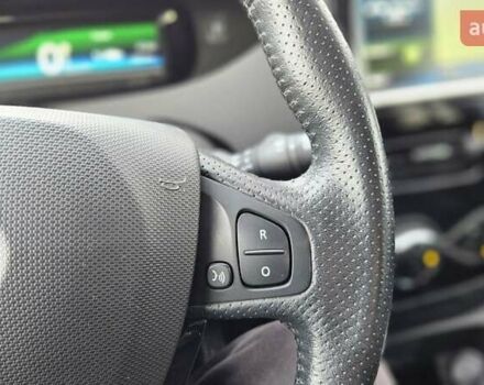 Белый Рено Зое, объемом двигателя 0 л и пробегом 71 тыс. км за 9550 $, фото 70 на Automoto.ua