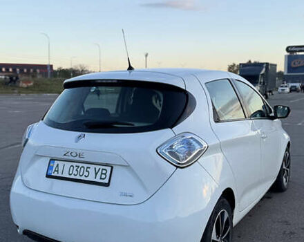 Белый Рено Зое, объемом двигателя 0 л и пробегом 117 тыс. км за 9800 $, фото 7 на Automoto.ua