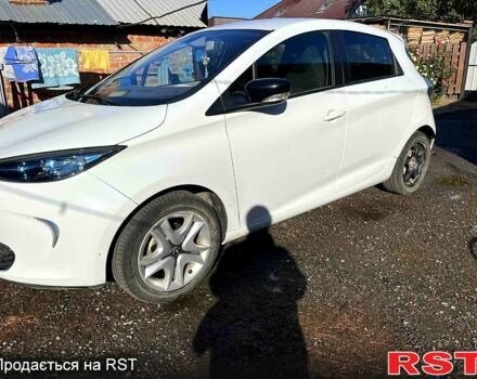 Белый Рено Зое, объемом двигателя 0 л и пробегом 58 тыс. км за 10500 $, фото 7 на Automoto.ua