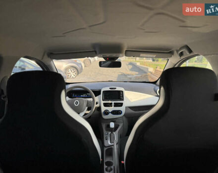 Білий Рено Зое, об'ємом двигуна 0 л та пробігом 87 тис. км за 8500 $, фото 21 на Automoto.ua