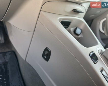 Білий Рено Зое, об'ємом двигуна 0 л та пробігом 47 тис. км за 8700 $, фото 13 на Automoto.ua