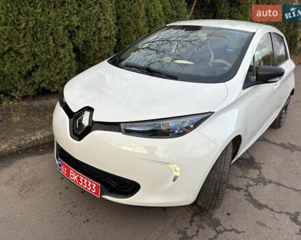 Белый Рено Зое, объемом двигателя 0 л и пробегом 65 тыс. км за 9200 $, фото 15 на Automoto.ua