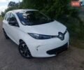 Белый Рено Зое, объемом двигателя 0 л и пробегом 95 тыс. км за 11000 $, фото 1 на Automoto.ua