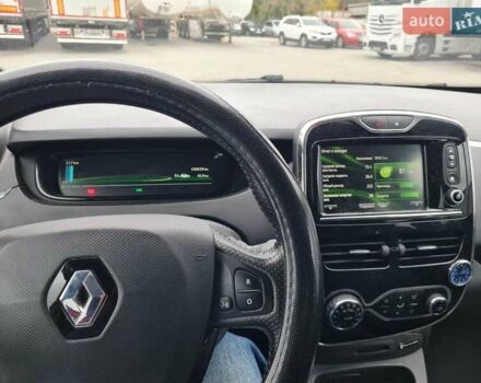 Рено Зое 2018 в Броварах на Automoto.ua Белый Рено Зое, объемом двигателя 0 л и пробегом 135 тыс. км за 9450 $, фото 10 на Automoto.ua