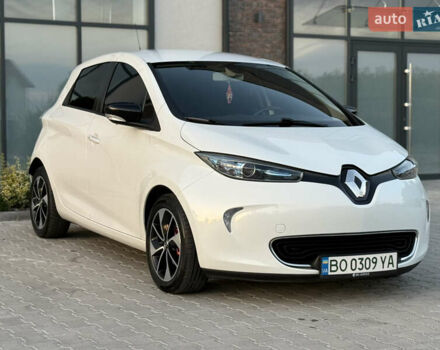Білий Рено Зое, об'ємом двигуна 0 л та пробігом 80 тис. км за 9500 $, фото 5 на Automoto.ua