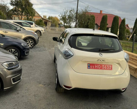 Білий Рено Зое, об'ємом двигуна 0 л та пробігом 87 тис. км за 8500 $, фото 8 на Automoto.ua