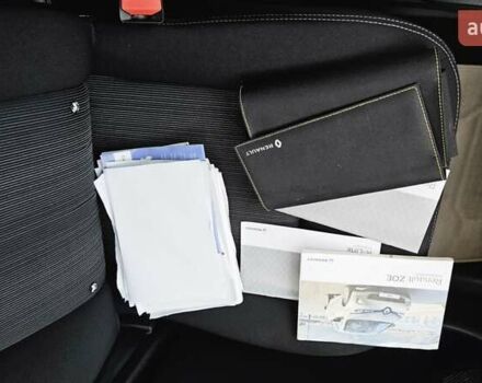 Белый Рено Зое, объемом двигателя 0 л и пробегом 71 тыс. км за 9550 $, фото 79 на Automoto.ua