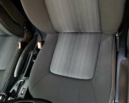 Белый Рено Зое, объемом двигателя 0 л и пробегом 129 тыс. км за 8700 $, фото 45 на Automoto.ua