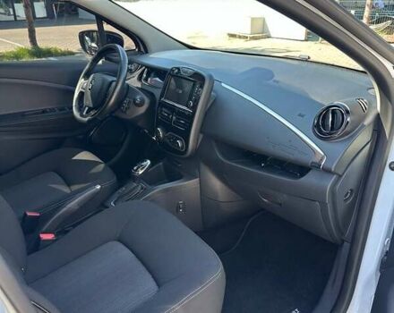 Білий Рено Зое, об'ємом двигуна 0 л та пробігом 41 тис. км за 11500 $, фото 16 на Automoto.ua