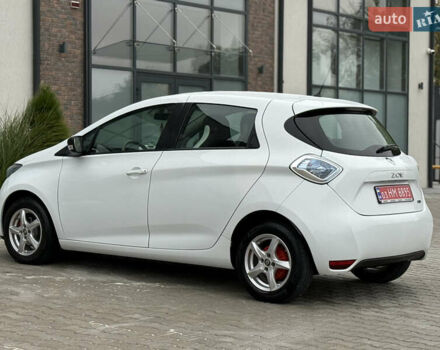 Белый Рено Зое, объемом двигателя 0 л и пробегом 127 тыс. км за 9200 $, фото 16 на Automoto.ua