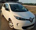 Белый Рено Зое, объемом двигателя 0 л и пробегом 21 тыс. км за 10800 $, фото 1 на Automoto.ua