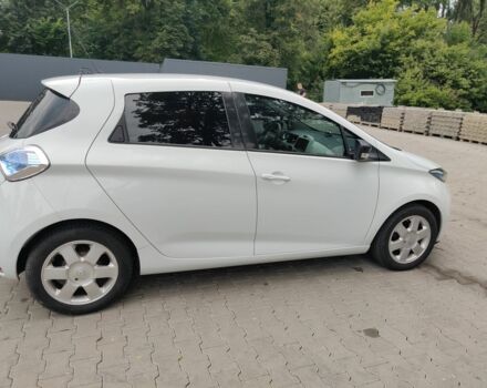 Білий Рено Зое, об'ємом двигуна 0 л та пробігом 190 тис. км за 8500 $, фото 17 на Automoto.ua