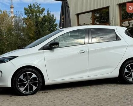 Белый Рено Зое, объемом двигателя 0 л и пробегом 157 тыс. км за 8700 $, фото 2 на Automoto.ua