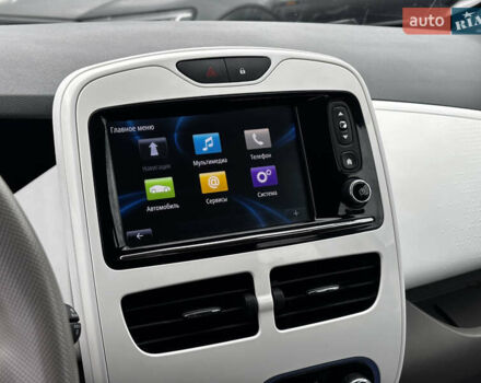 Білий Рено Зое, об'ємом двигуна 0 л та пробігом 23 тис. км за 8850 $, фото 22 на Automoto.ua