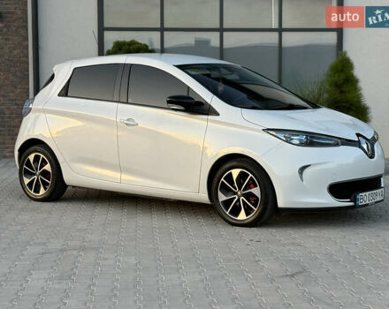 Білий Рено Зое, об'ємом двигуна 0 л та пробігом 80 тис. км за 9500 $, фото 8 на Automoto.ua