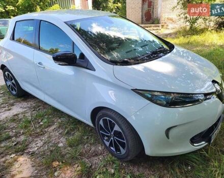 Белый Рено Зое, объемом двигателя 0 л и пробегом 157 тыс. км за 8500 $, фото 18 на Automoto.ua