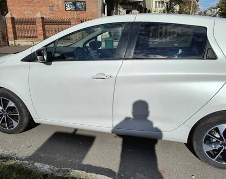 Білий Рено Зое, об'ємом двигуна 0 л та пробігом 42 тис. км за 9500 $, фото 6 на Automoto.ua