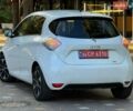 Белый Рено Зое, объемом двигателя 0 л и пробегом 95 тыс. км за 11299 $, фото 3 на Automoto.ua