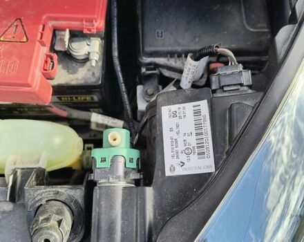 Білий Рено Зое, об'ємом двигуна 0 л та пробігом 42 тис. км за 9500 $, фото 19 на Automoto.ua