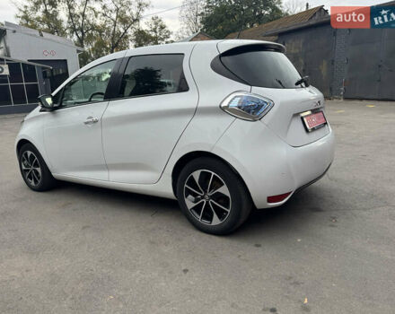 Білий Рено Зое, об'ємом двигуна 0 л та пробігом 91 тис. км за 10600 $, фото 6 на Automoto.ua