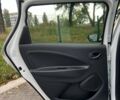 Белый Рено Зое, объемом двигателя 0 л и пробегом 109 тыс. км за 9499 $, фото 9 на Automoto.ua