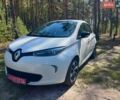 Белый Рено Зое, объемом двигателя 0 л и пробегом 140 тыс. км за 9600 $, фото 1 на Automoto.ua