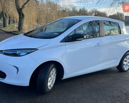 Белый Рено Зое, объемом двигателя 0 л и пробегом 85 тыс. км за 8700 $, фото 9 на Automoto.ua