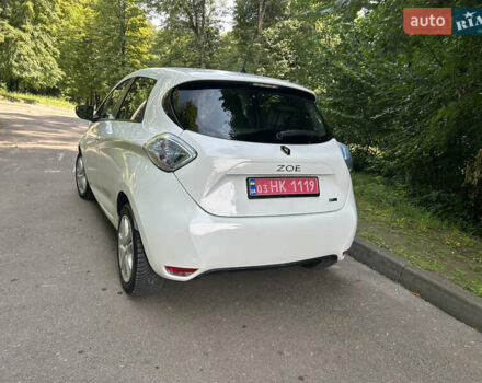 Белый Рено Зое, объемом двигателя 0 л и пробегом 54 тыс. км за 9300 $, фото 3 на Automoto.ua