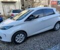 Белый Рено Зое, объемом двигателя 0 л и пробегом 64 тыс. км за 9200 $, фото 11 на Automoto.ua