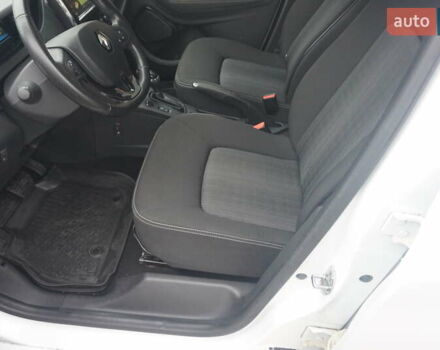 Білий Рено Зое, об'ємом двигуна 0 л та пробігом 37 тис. км за 10777 $, фото 29 на Automoto.ua