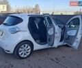 Белый Рено Зое, объемом двигателя 0 л и пробегом 90 тыс. км за 9500 $, фото 11 на Automoto.ua