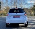 Белый Рено Зое, объемом двигателя 0 л и пробегом 40 тыс. км за 12000 $, фото 10 на Automoto.ua