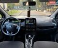 Белый Рено Зое, объемом двигателя 0 л и пробегом 95 тыс. км за 11299 $, фото 4 на Automoto.ua