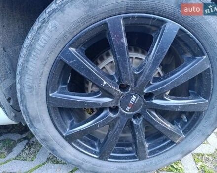 Білий Рено Зое, об'ємом двигуна 0 л та пробігом 265 тис. км за 10200 $, фото 2 на Automoto.ua