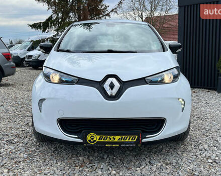 Белый Рено Зое, объемом двигателя 0 л и пробегом 140 тыс. км за 9300 $, фото 1 на Automoto.ua