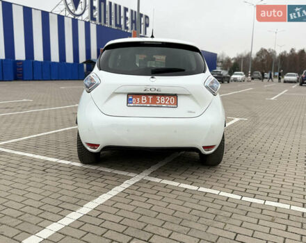Білий Рено Зое, об'ємом двигуна 0 л та пробігом 56 тис. км за 9800 $, фото 5 на Automoto.ua
