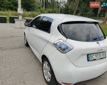 Белый Рено Зое, объемом двигателя 0 л и пробегом 190 тыс. км за 9300 $, фото 2 на Automoto.ua