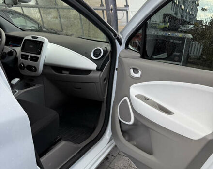 Рено Зое 2018 в Львове на Automoto.ua Белый Рено Зое, объемом двигателя 0 л и пробегом 78 тыс. км за 9900 $, фото 4 на Automoto.ua