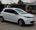 Белый Рено Зое, объемом двигателя 0 л и пробегом 100 тыс. км за 9444 $, фото 3 на Automoto.ua