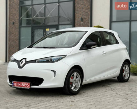 Белый Рено Зое, объемом двигателя 0 л и пробегом 127 тыс. км за 9200 $, фото 1 на Automoto.ua