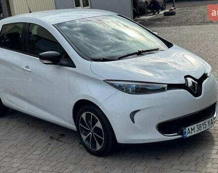 Белый Рено Зое, объемом двигателя 0 л и пробегом 157 тыс. км за 8700 $, фото 20 на Automoto.ua