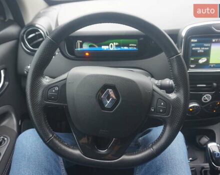 Білий Рено Зое, об'ємом двигуна 0 л та пробігом 37 тис. км за 10777 $, фото 31 на Automoto.ua