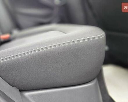 Белый Рено Зое, объемом двигателя 0 л и пробегом 71 тыс. км за 9550 $, фото 40 на Automoto.ua